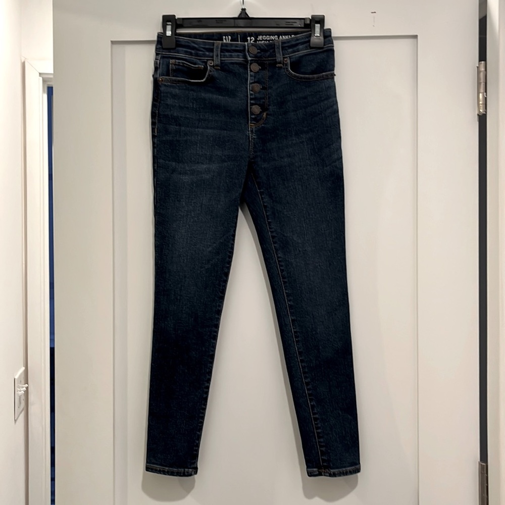 Gap Kids Jeans. Jegging Ankle High Rise jeans. Size 12.